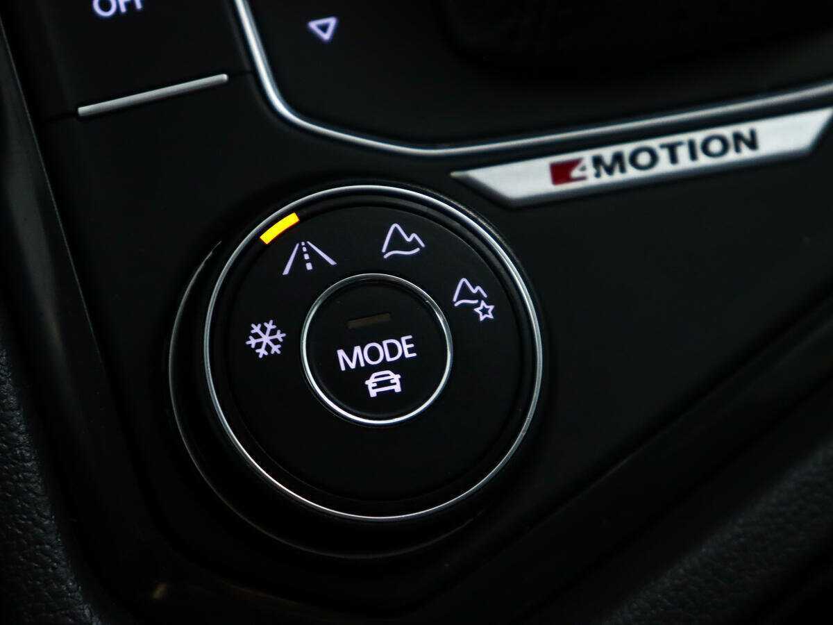 Фольксваген Тигуан б/у, 2017, Роботизированная. Фото: #16