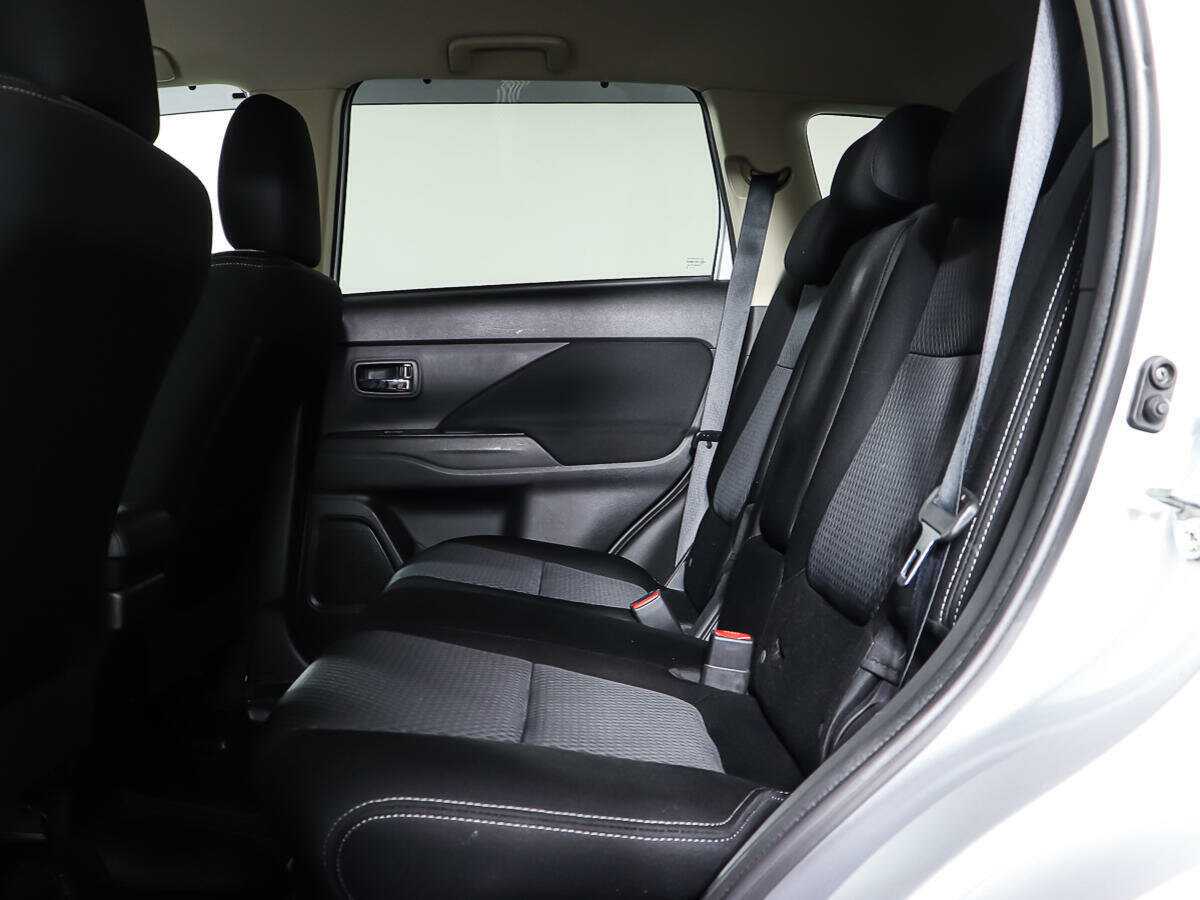 Mitsubishi Outlander б/у, 2018, Вариатор. Фото: #8