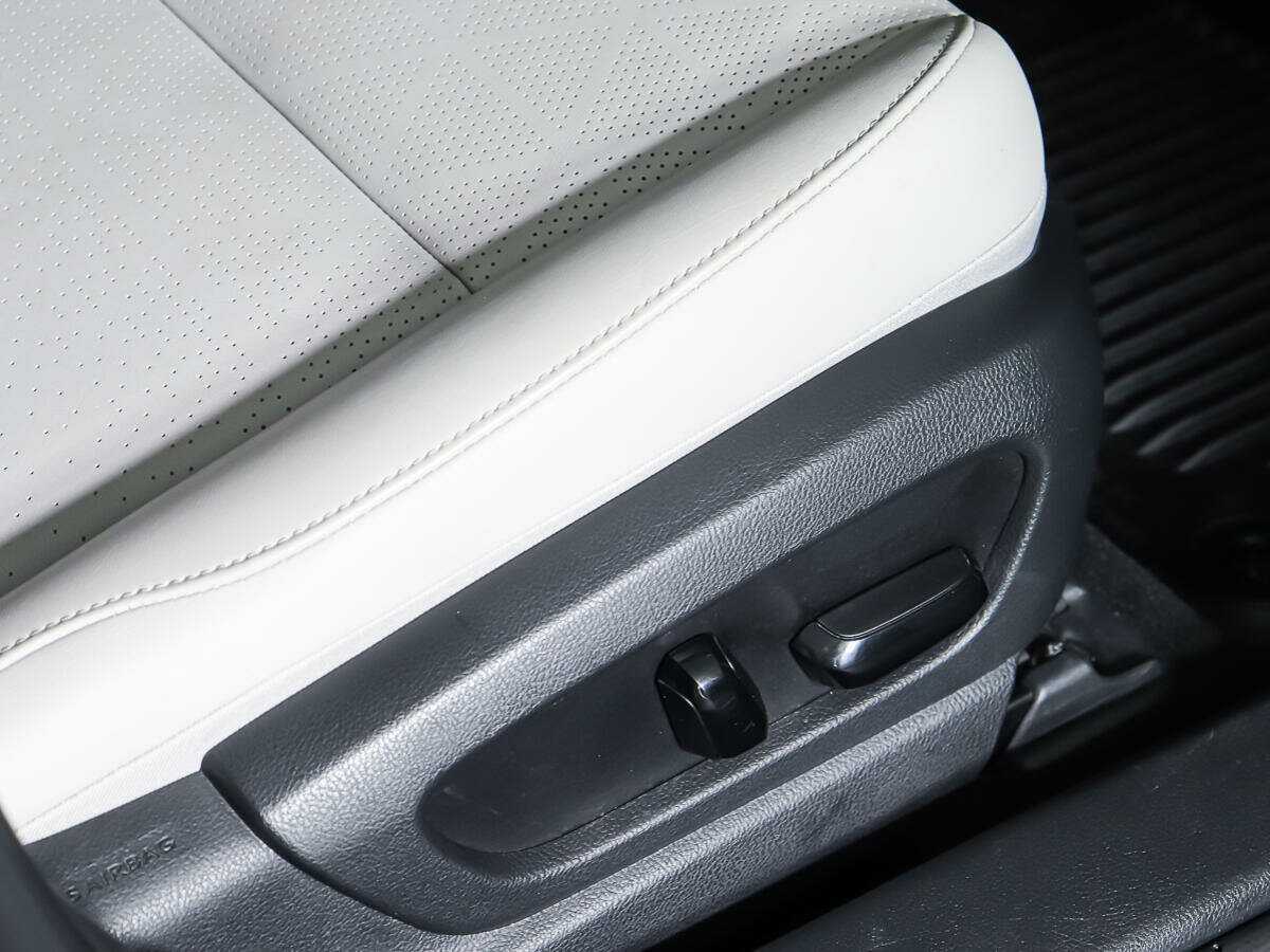 Lexus UX б/у, 2019, Вариатор. Фото: #14