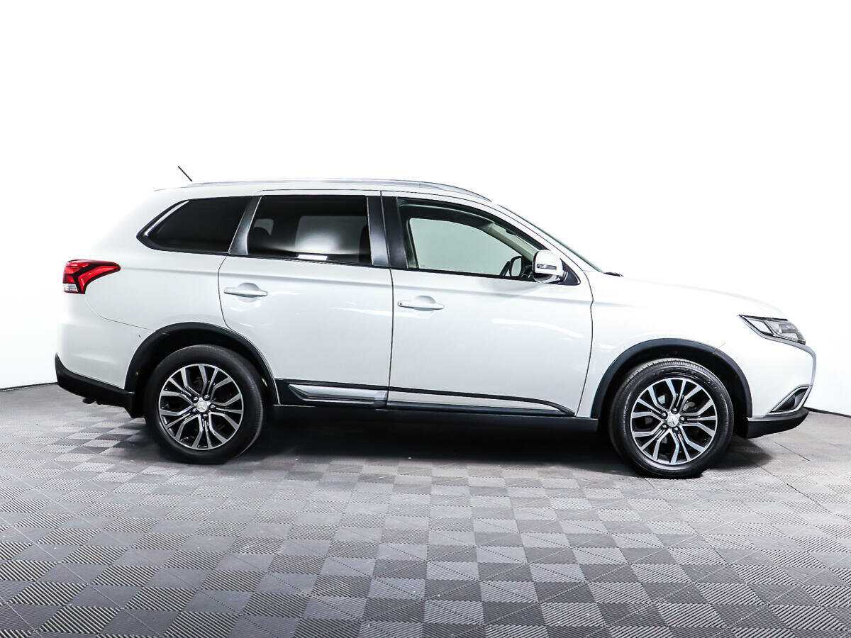 Mitsubishi Outlander б/у, 2015, Вариатор. Фото: #3