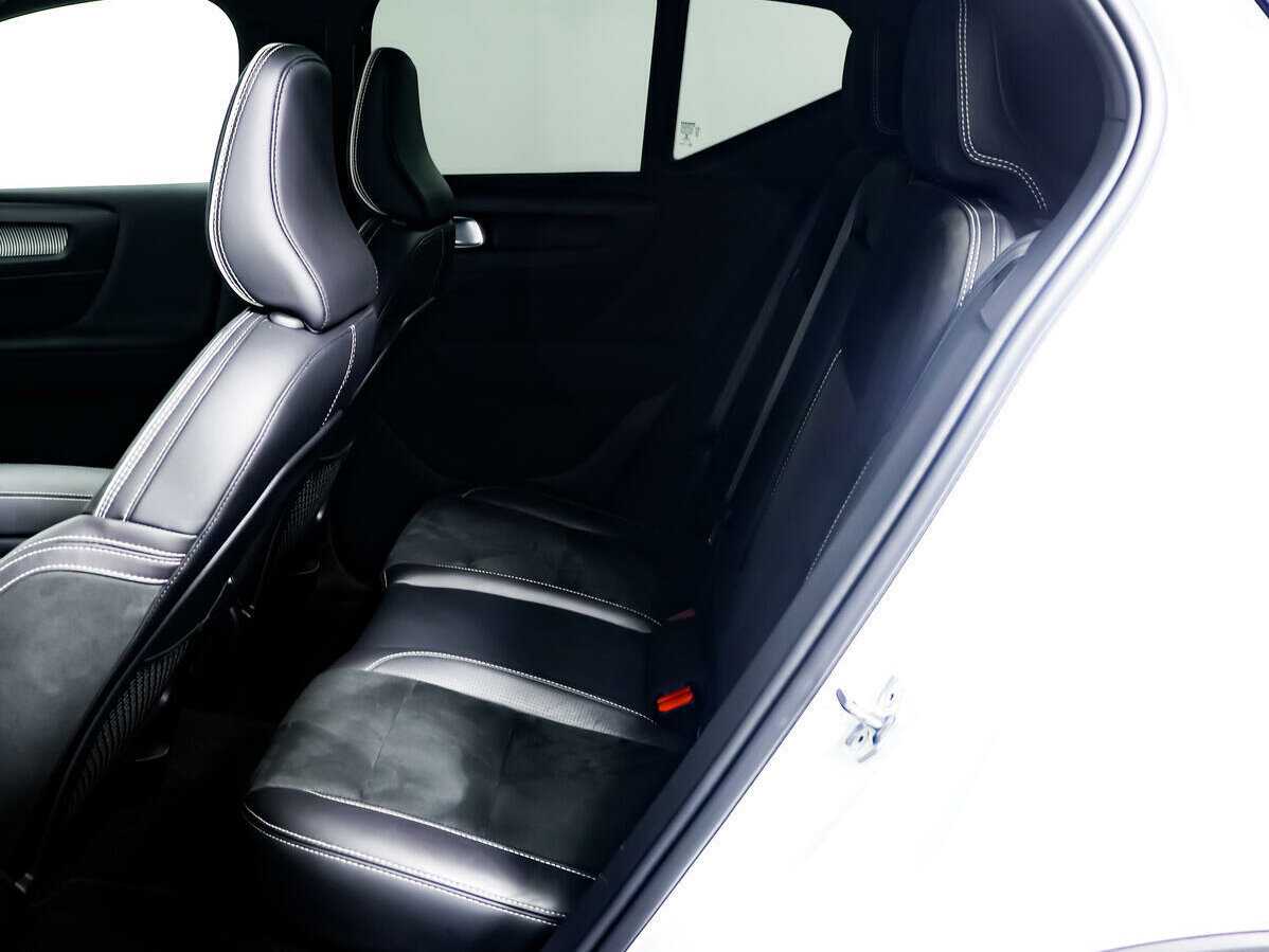 Volvo XC40 б/у, 2020, Автоматическая. Фото: #10