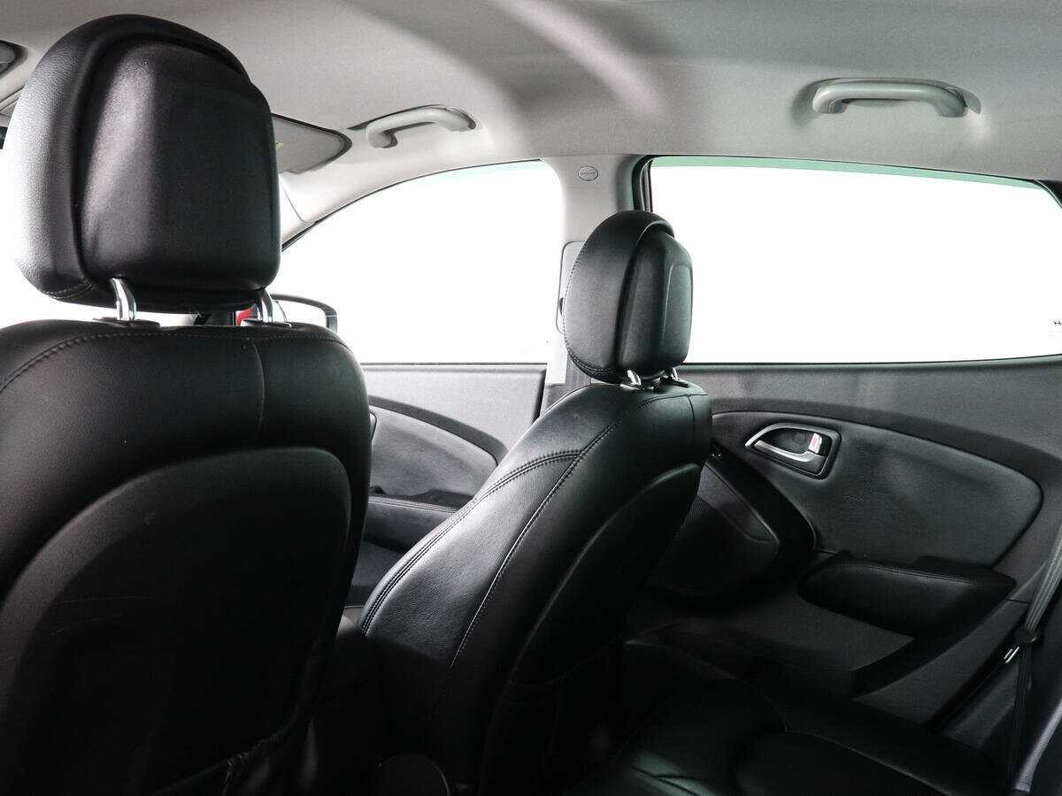 Hyundai ix35 б/у, 2015, Автоматическая. Фото: #11