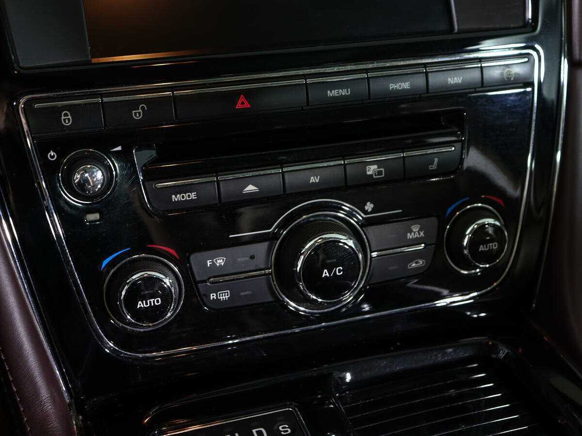 Jaguar XJ б/у, 2014, Автоматическая. Фото: #32