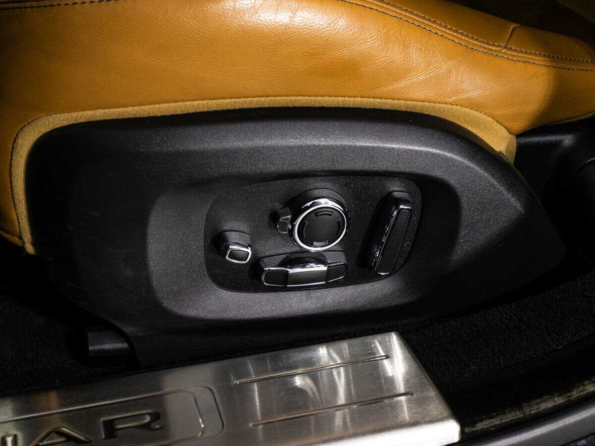 Jaguar XJ б/у, 2016, Автоматическая. Фото: #19