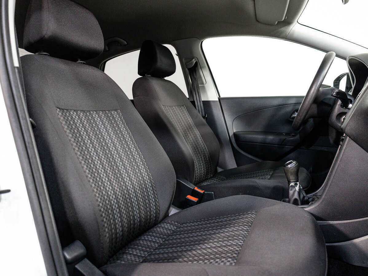 Volkswagen Polo б/у, 2015, Механическая. Фото: #10