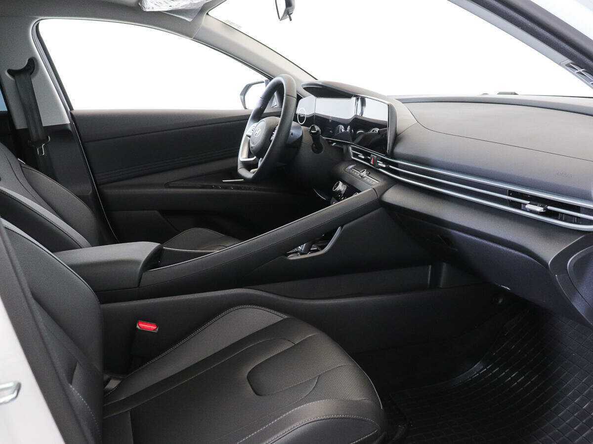 Hyundai Elantra б/у, 2024, Вариатор. Фото: #7