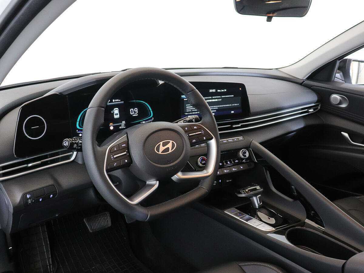 Hyundai Elantra б/у, 2024, Вариатор. Фото: #10