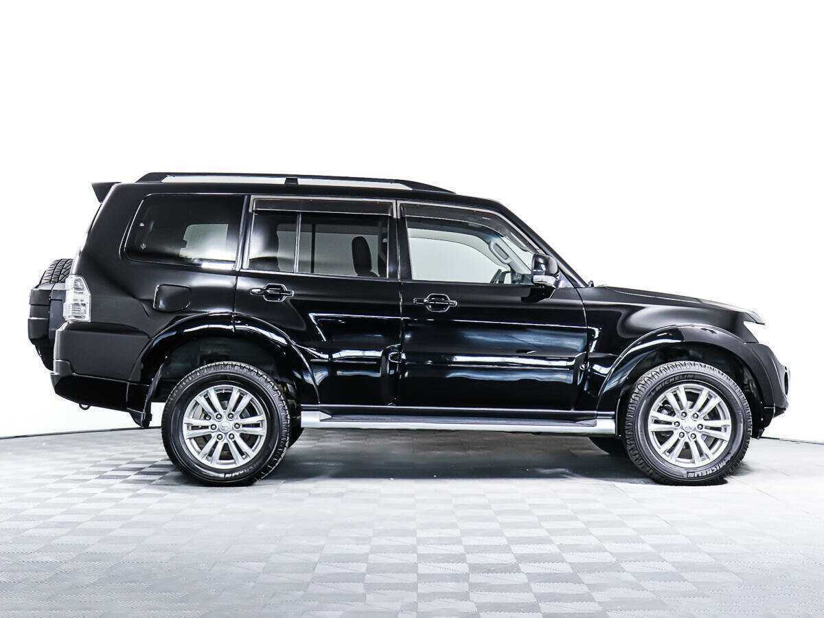 Mitsubishi Pajero б/у, 2012, Автоматическая. Фото: #2