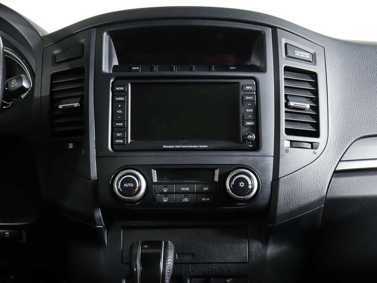 Mitsubishi Pajero б/у, 2012, Автоматическая. Фото: #10