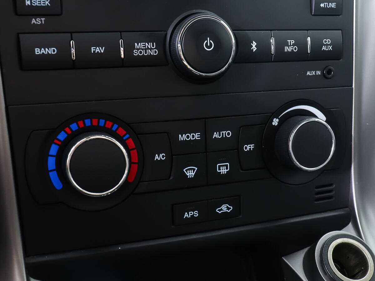 Chevrolet Captiva б/у, 2013, Автоматическая. Фото: #17