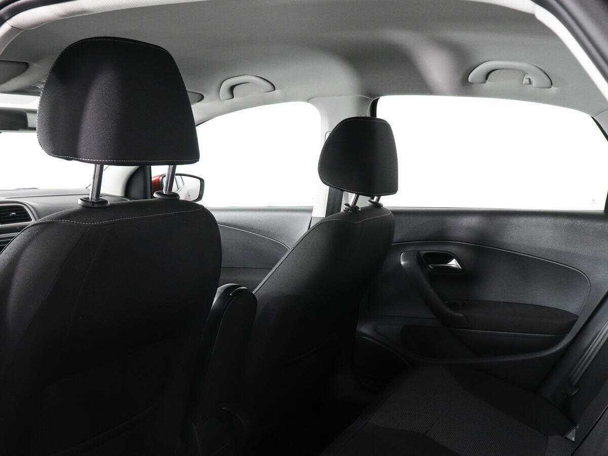 Volkswagen Polo б/у, 2015, Автоматическая. Фото: #7