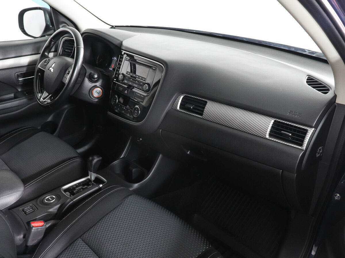 Mitsubishi Outlander б/у, 2016, Вариатор. Фото: #9
