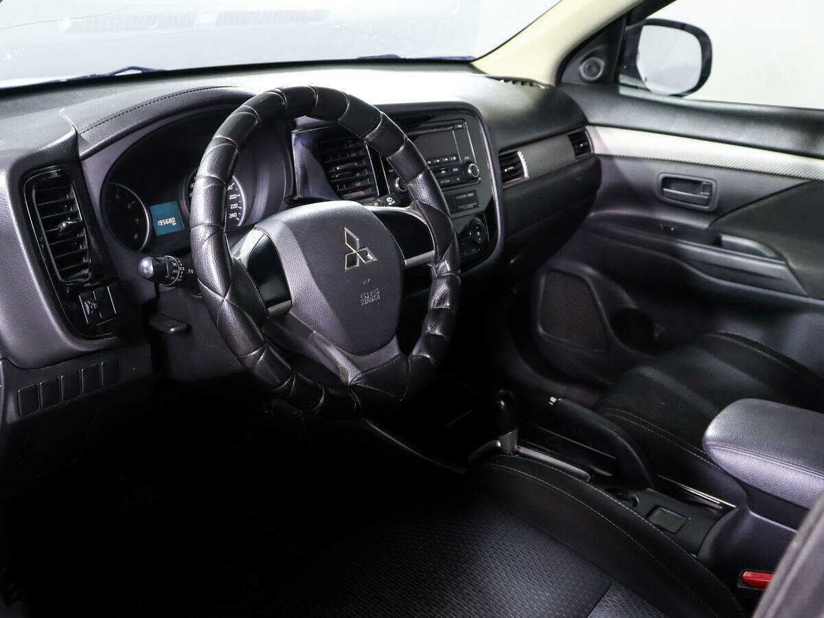 Mitsubishi Outlander б/у, 2018, Вариатор. Фото: #11