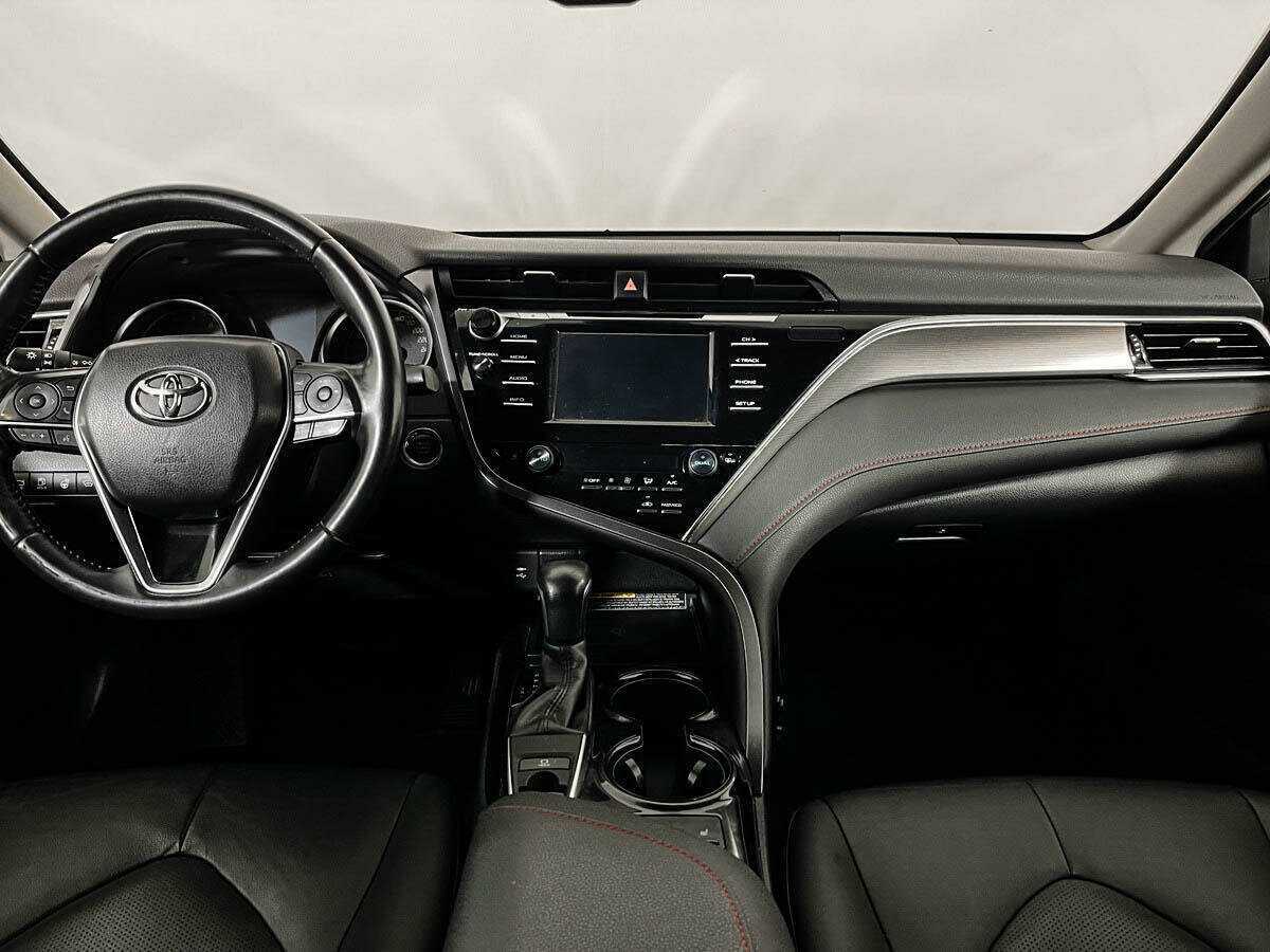 Toyota Camry б/у, 2020, Автоматическая. Фото: #11