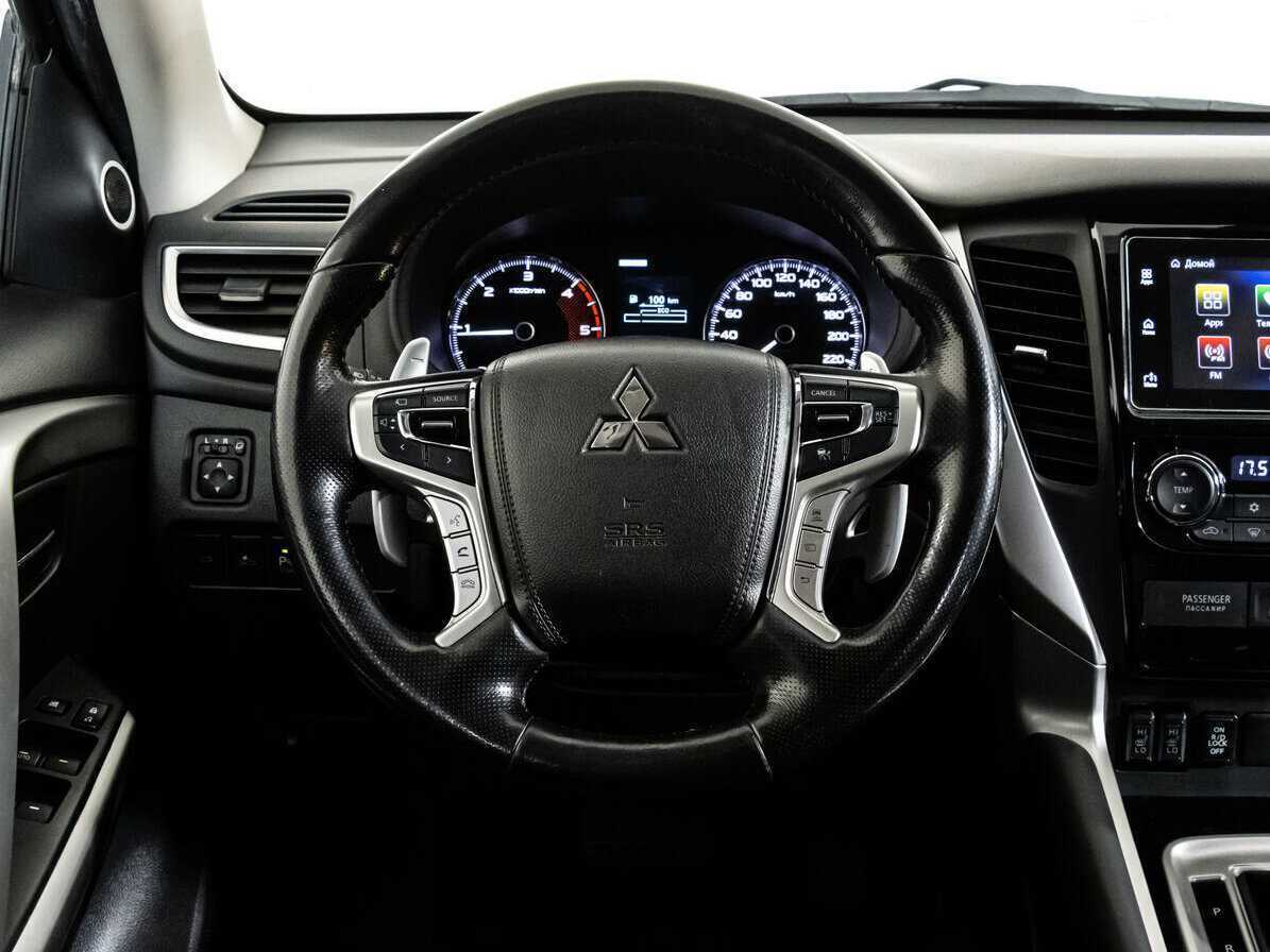 Mitsubishi Pajero Sport б/у, 2018, Автоматическая. Фото: #8