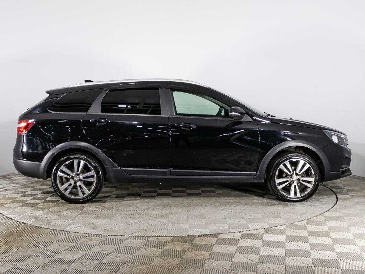 Лада (ВАЗ) Веста б/у, 2022, Механическая. Фото: #3