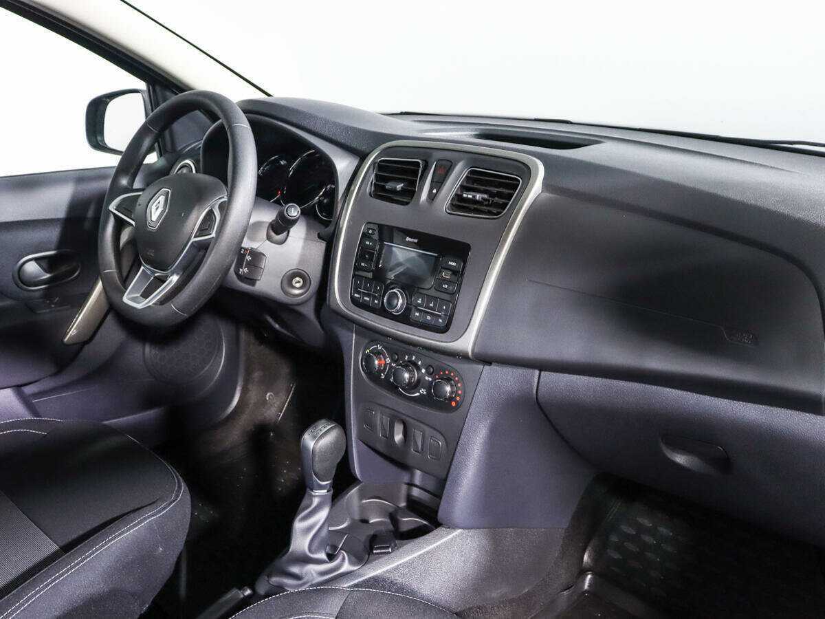 Рено Логан б/у, 2022, Вариатор. Фото: #6