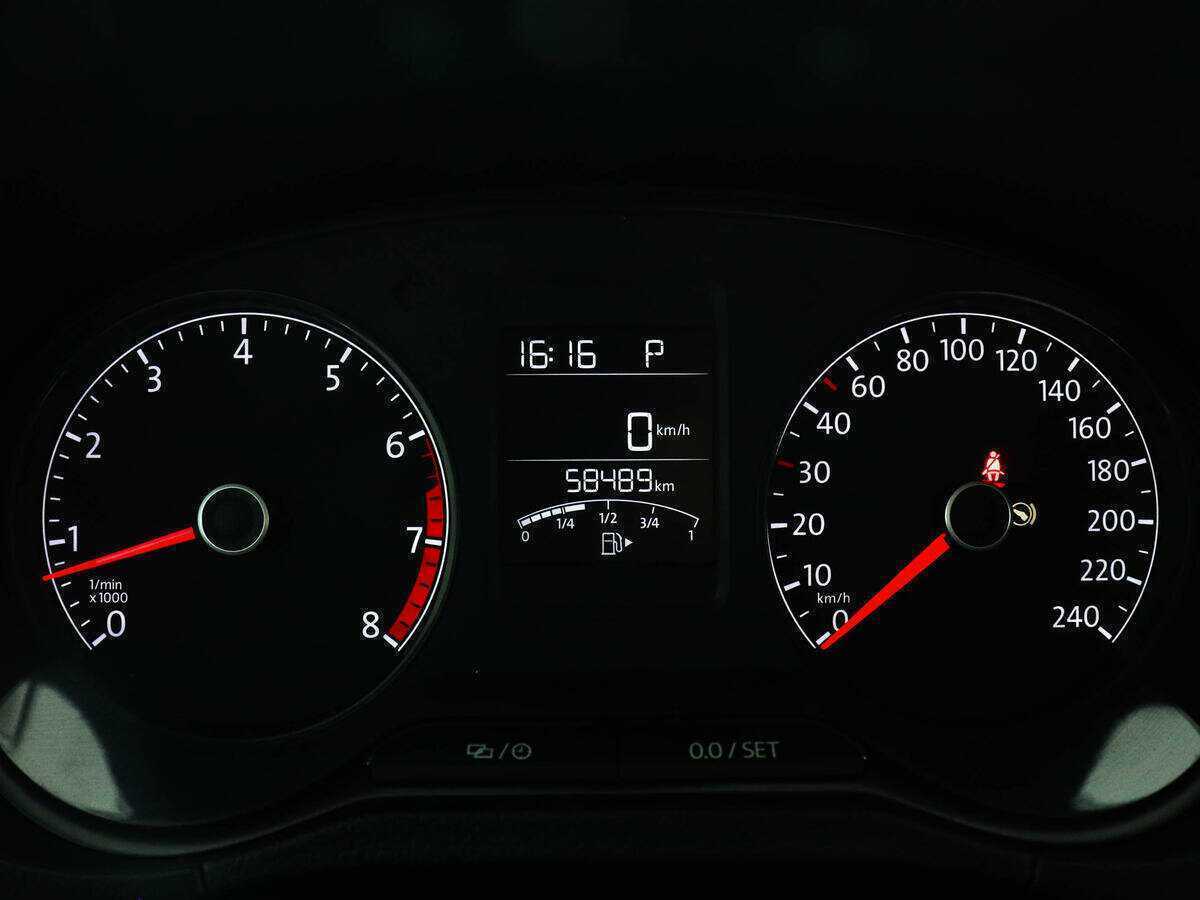 Volkswagen Polo б/у, 2019, Автоматическая. Фото: #10