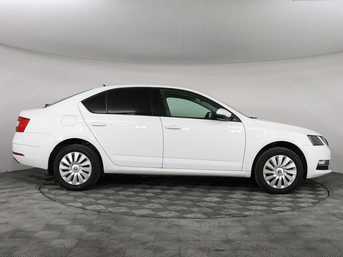 Skoda Octavia б/у, 2019, Автоматическая. Фото: #3