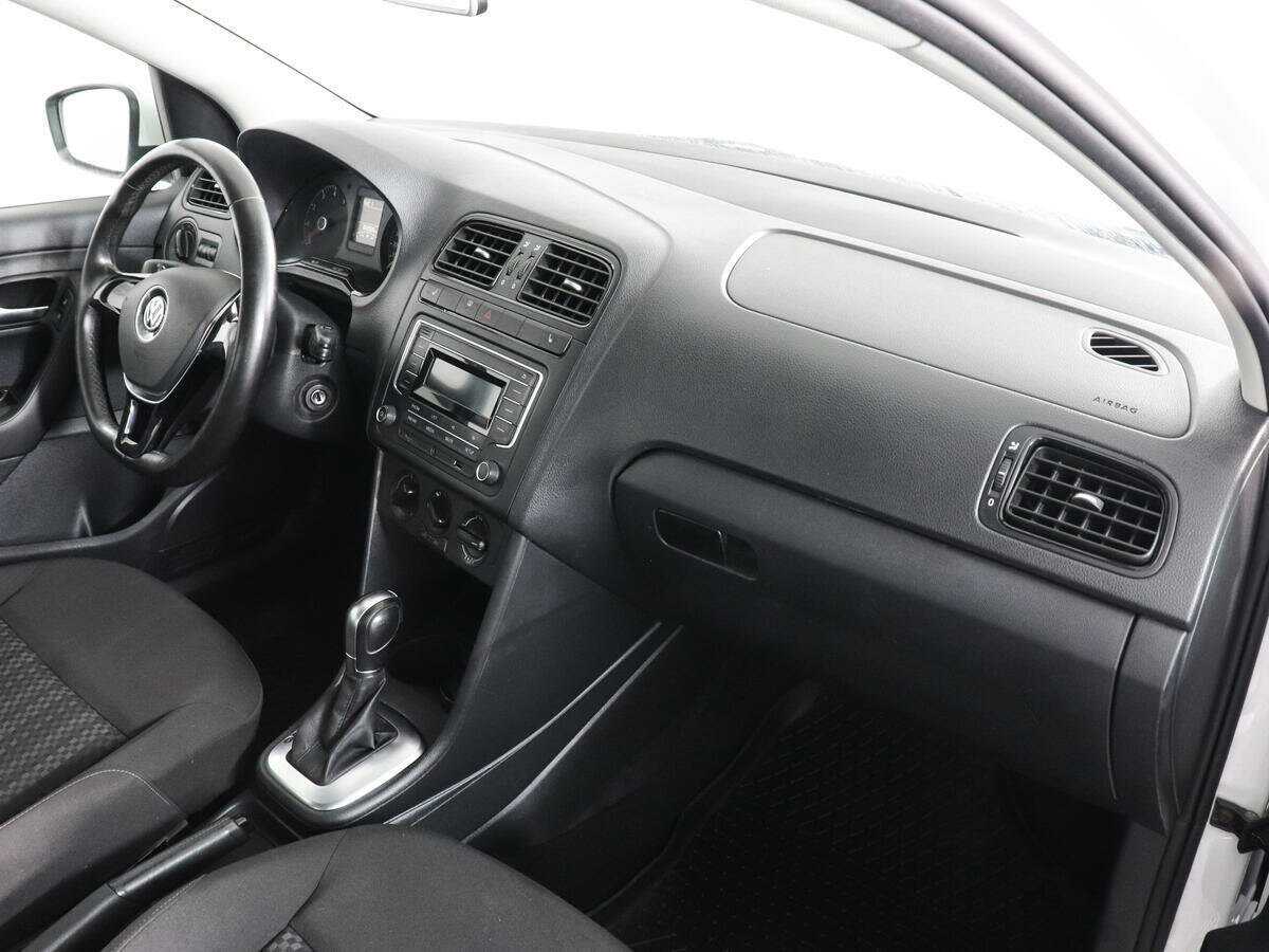 Volkswagen Polo б/у, 2018, Автоматическая. Фото: #9