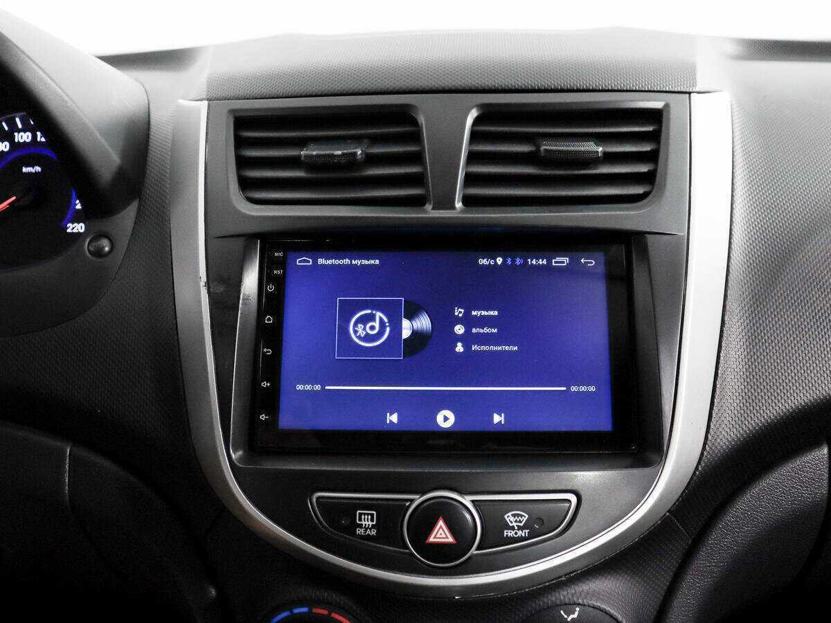 Hyundai Solaris б/у, 2013, Автоматическая. Фото: #12