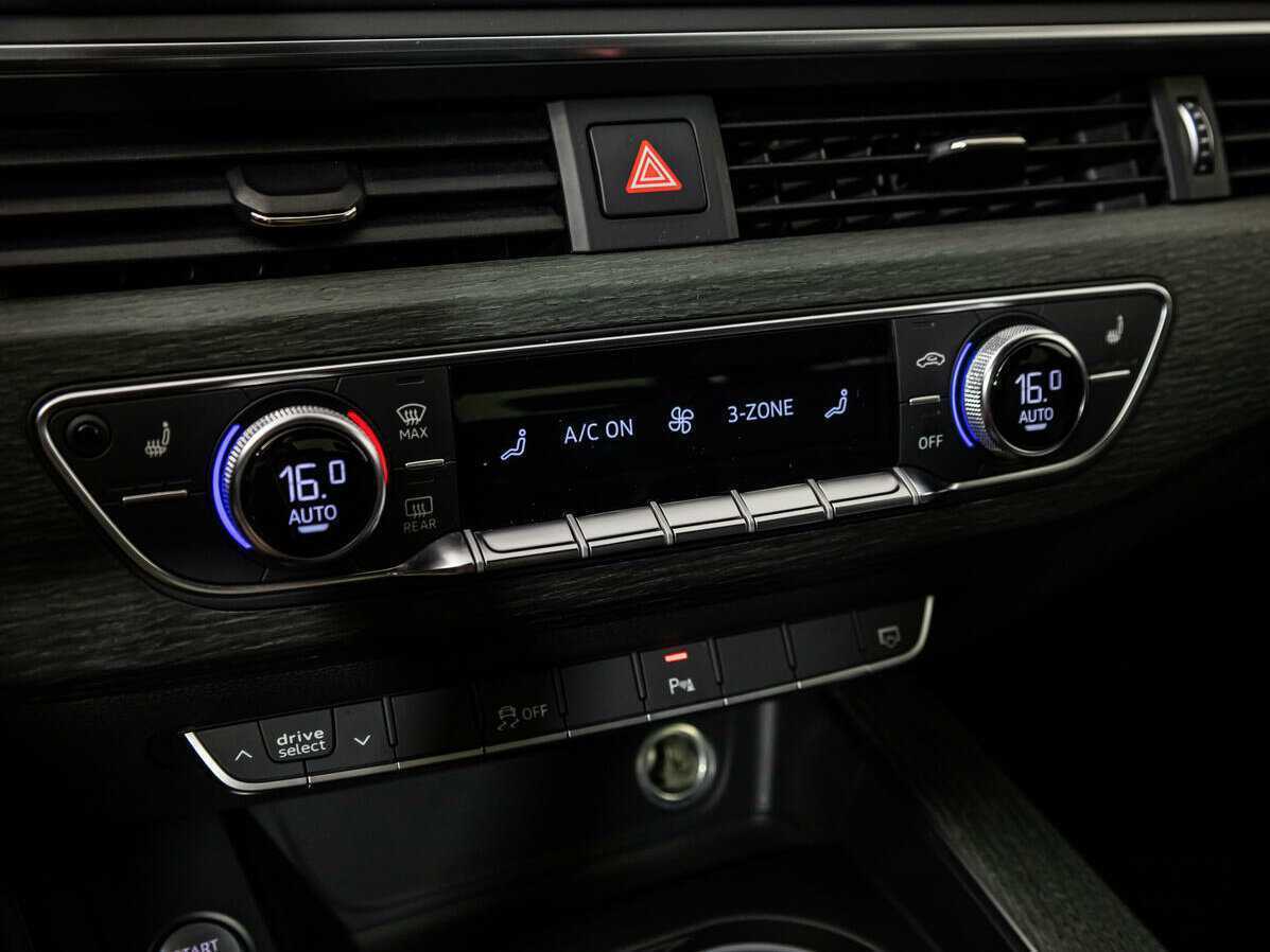 Audi A4 б/у, 2019, Роботизированная. Фото: #12