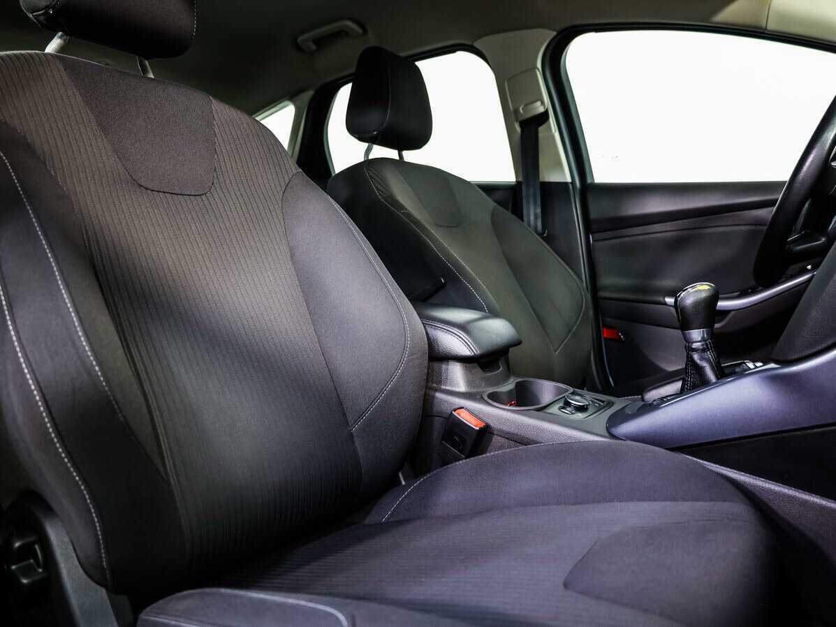 Ford Focus б/у, 2013, Механическая. Фото: #10