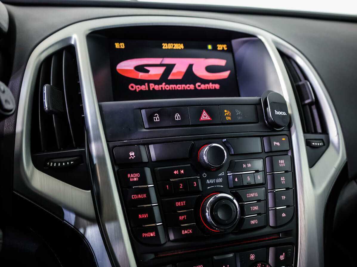 Opel Astra б/у, 2012, Автоматическая. Фото: #12