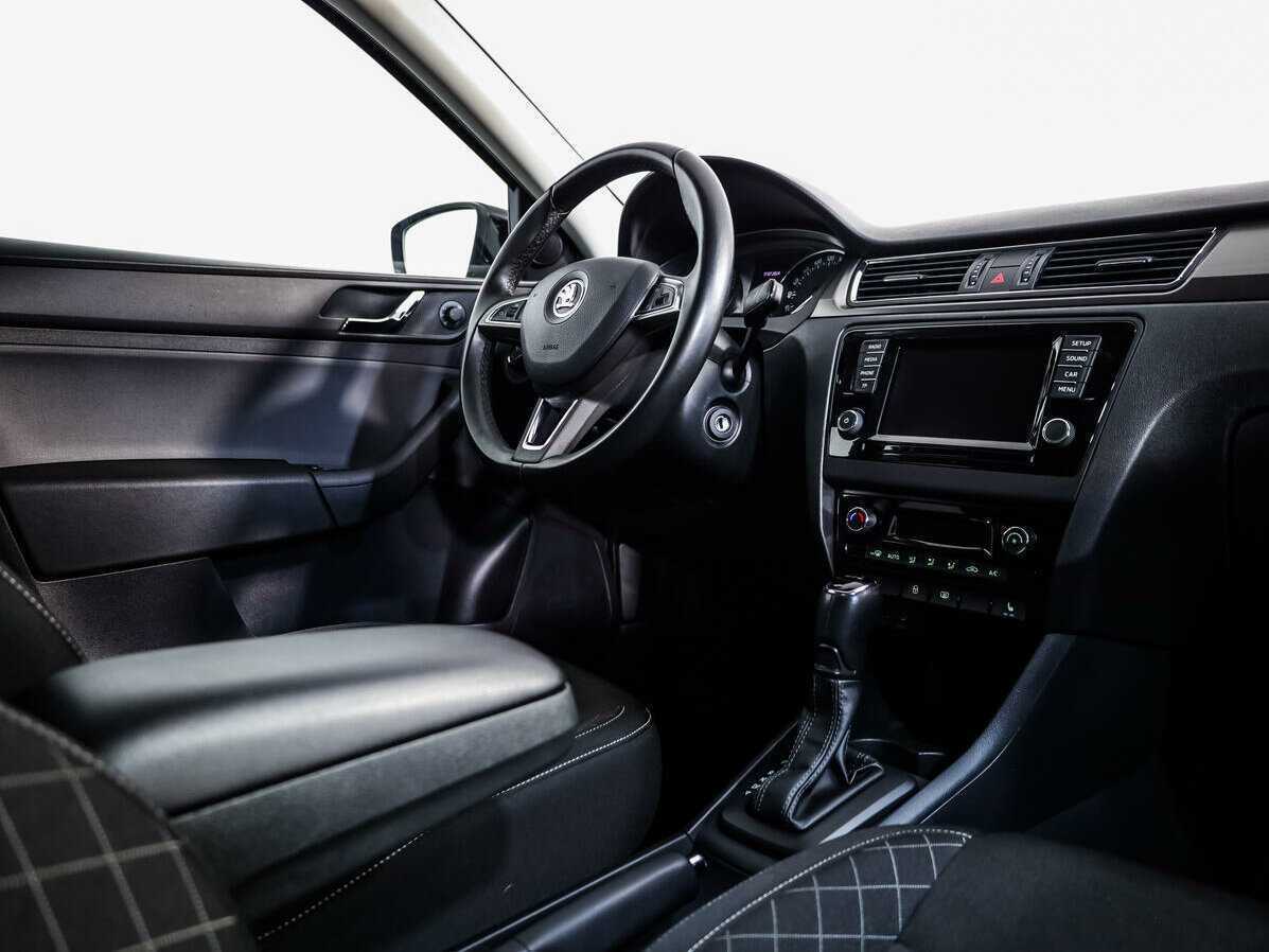 Skoda Rapid б/у, 2017, Роботизированная. Фото: #7