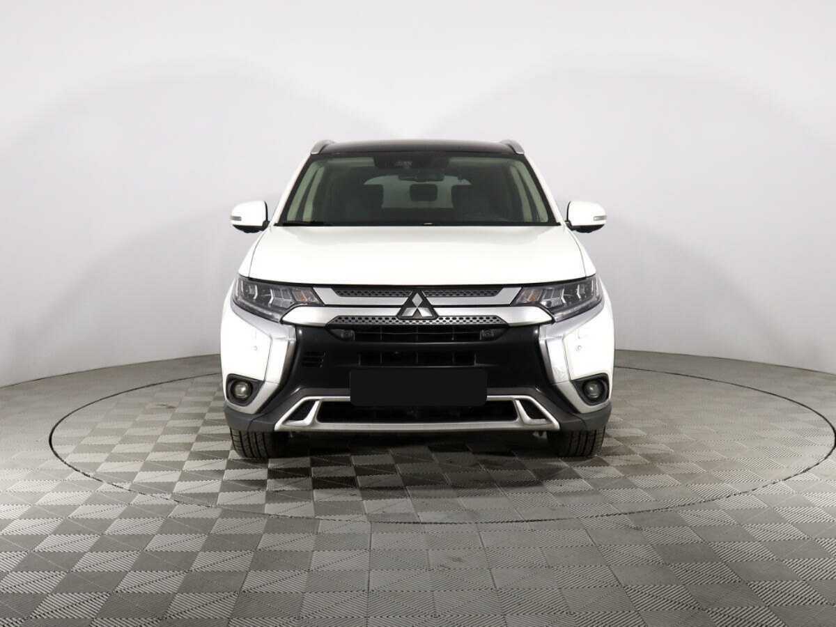 Mitsubishi Outlander б/у, 2019, Автоматическая. Фото: #1