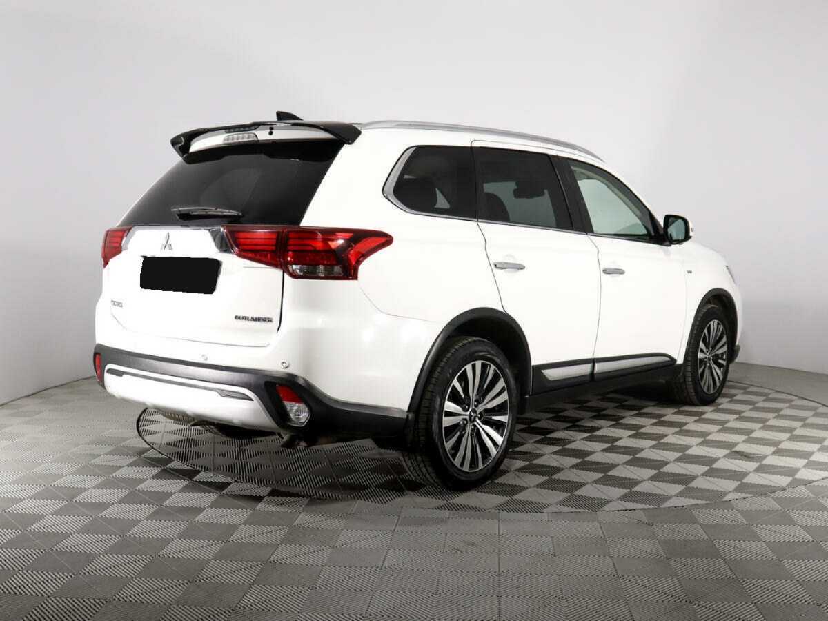 Mitsubishi Outlander б/у, 2019, Автоматическая. Фото: #7