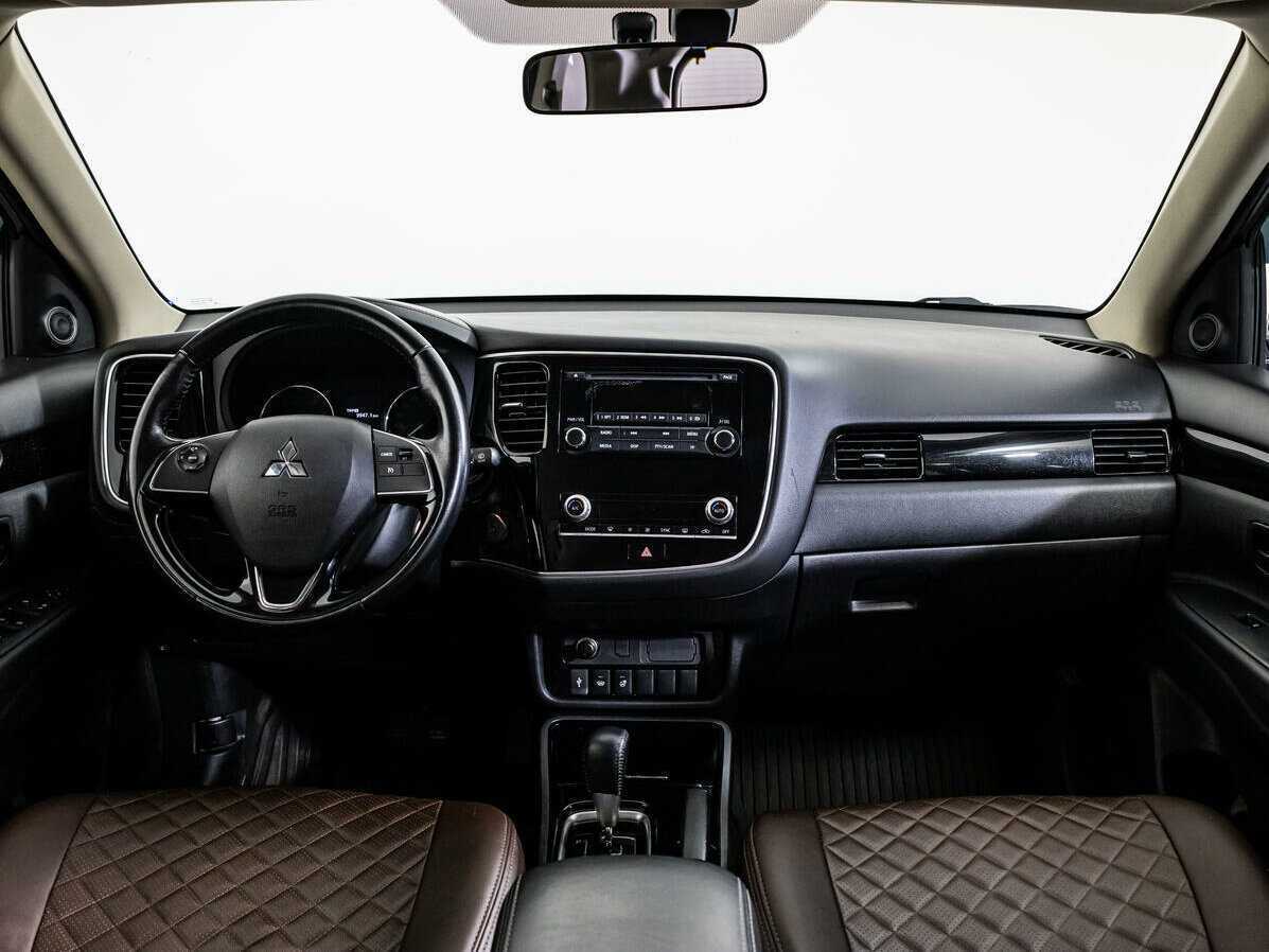 Mitsubishi Outlander б/у, 2020, Вариатор. Фото: #10