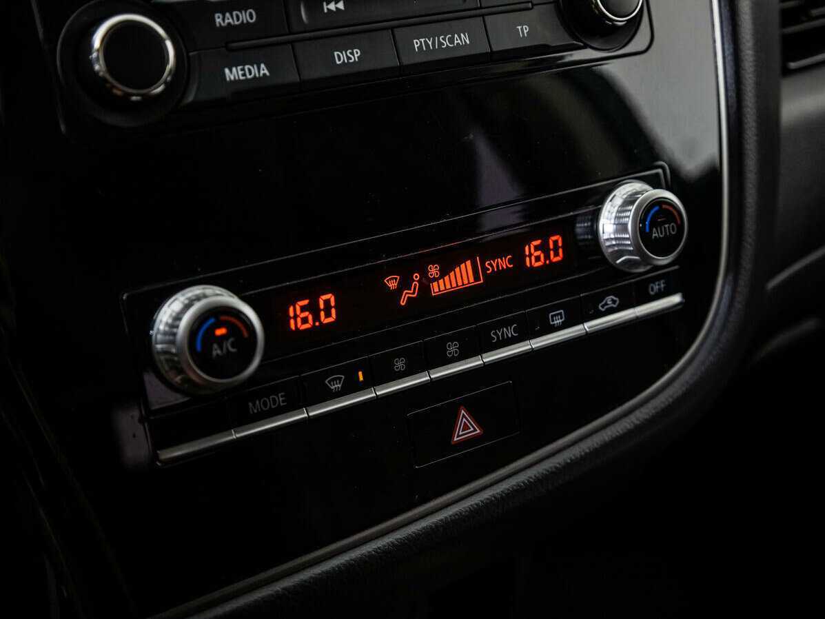 Mitsubishi Outlander б/у, 2020, Вариатор. Фото: #12