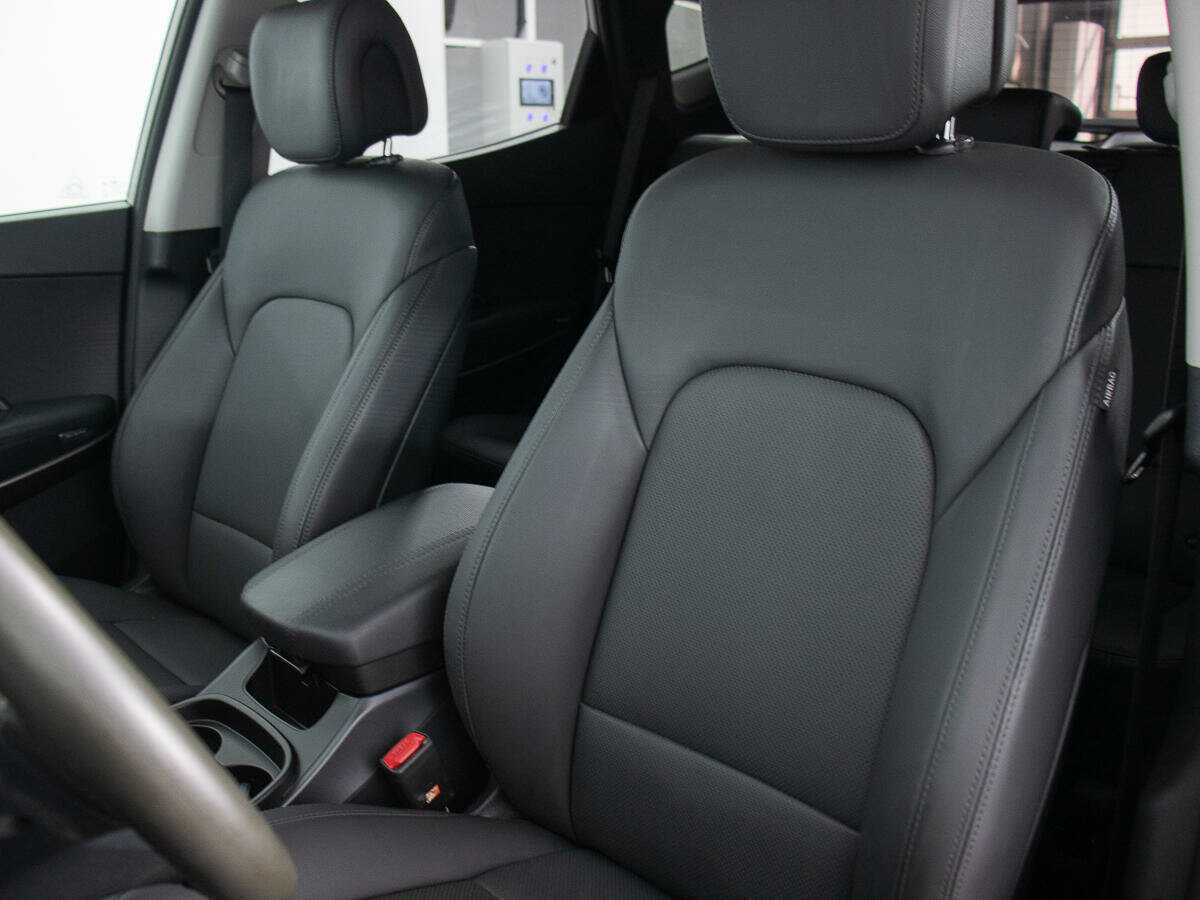 Hyundai Santa Fe б/у, 2016, Автоматическая. Фото: #11