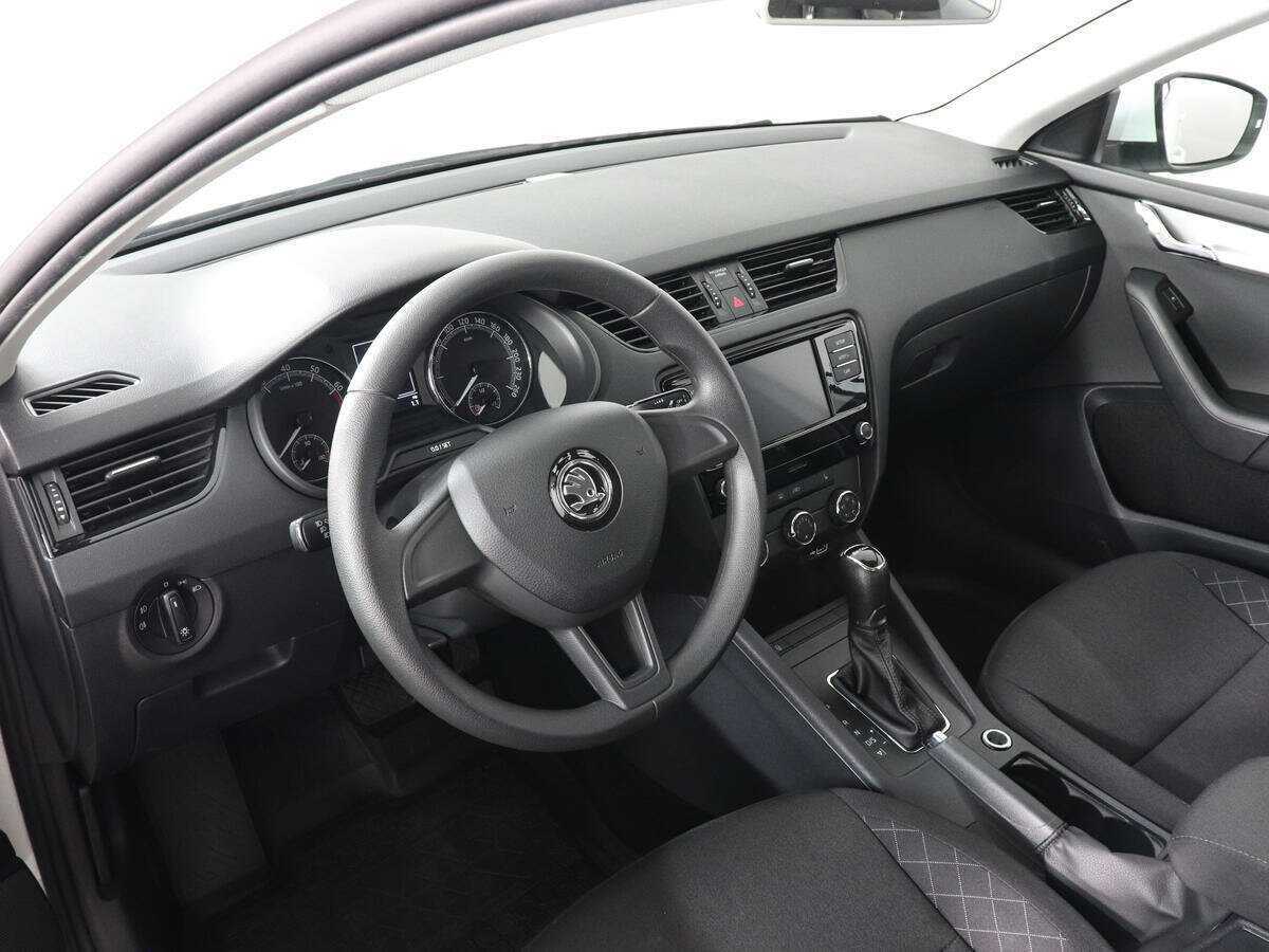 Skoda Octavia б/у, 2020, Автоматическая. Фото: #8