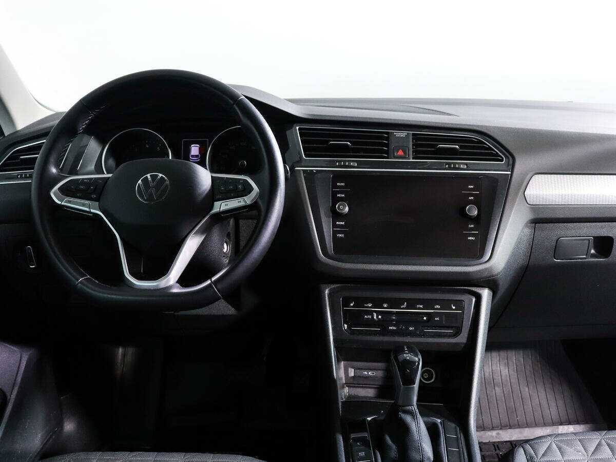 Volkswagen Tiguan б/у, 2020, Роботизированная. Фото: #11