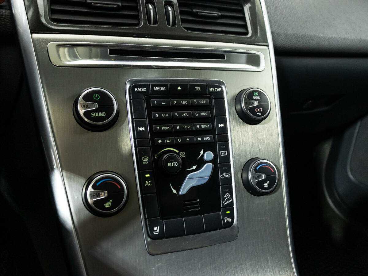 Volvo XC60 б/у, 2012, Автоматическая. Фото: #16