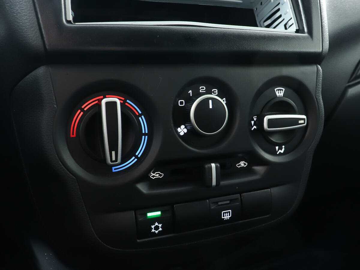 Lada (ВАЗ) Granta б/у, 2022, Механическая. Фото: #15