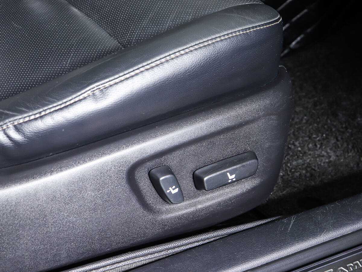 Toyota Camry б/у, 2015, Автоматическая. Фото: #15