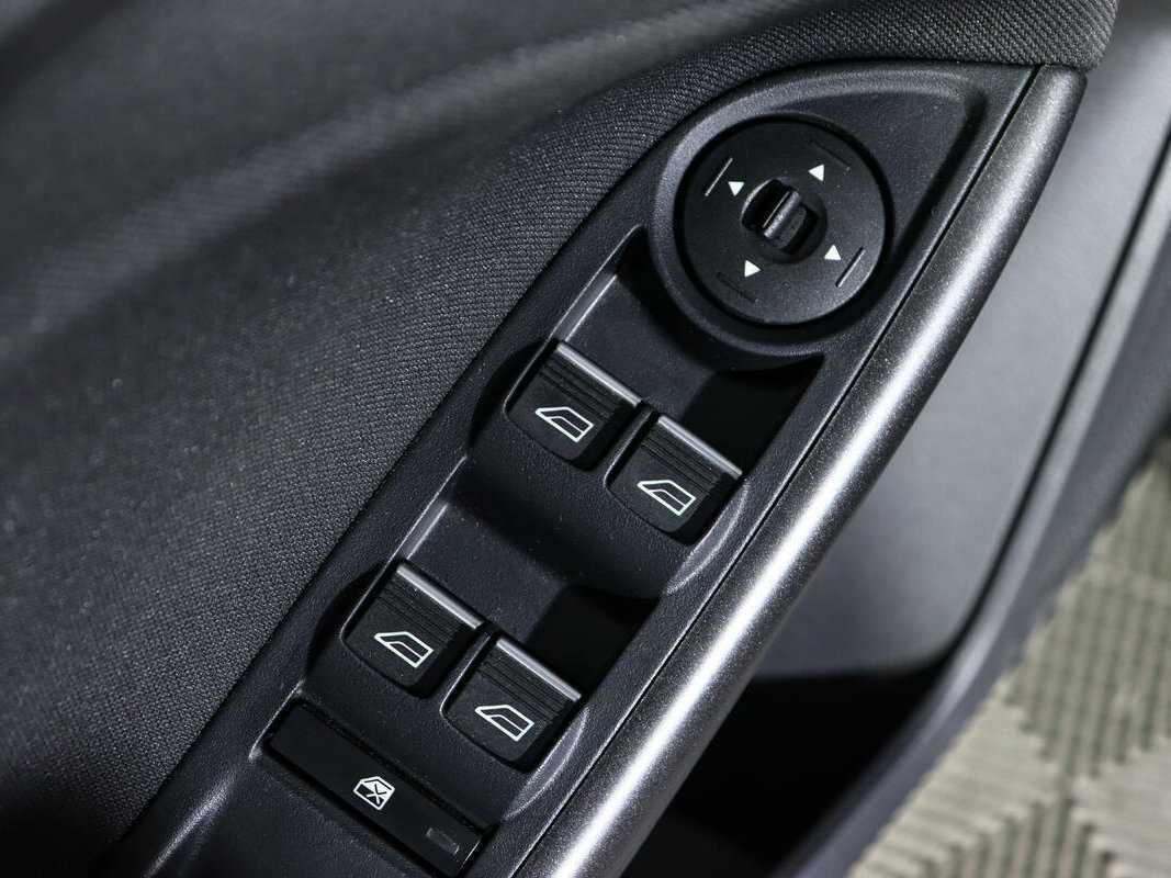 Форд Фокус б/у, 2018, Роботизированная. Фото: #12