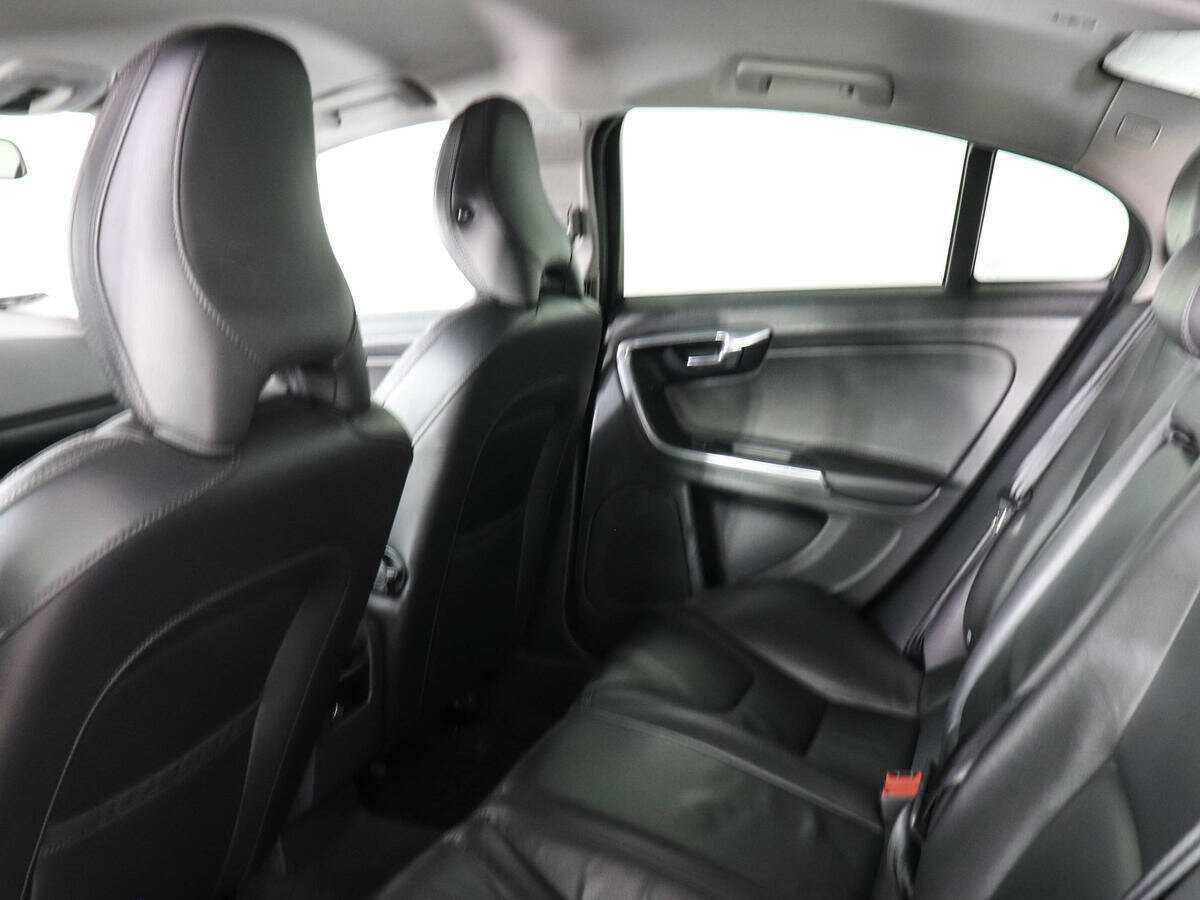 Volvo S60 б/у, 2012, Автоматическая. Фото: #11