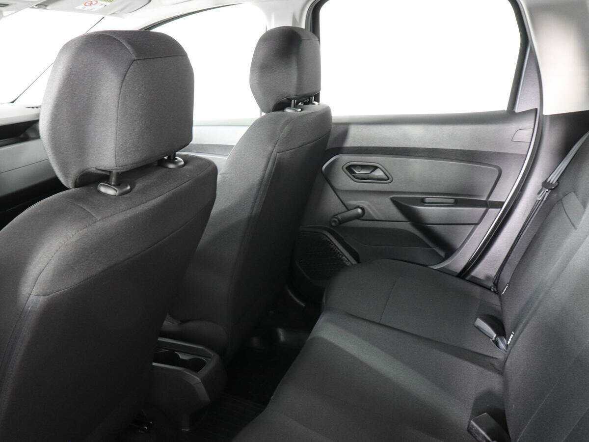 Renault Duster б/у, 2022, Механическая. Фото: #11