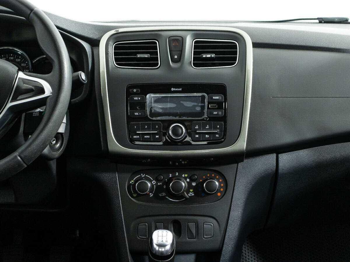 Рено Логан б/у, 2021, Механическая. Фото: #13