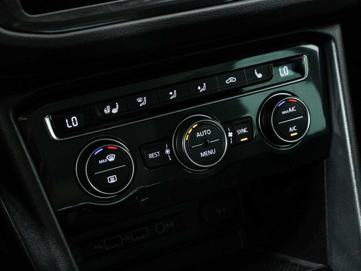 Volkswagen Tiguan б/у, 2018, Роботизированная. Фото: #15