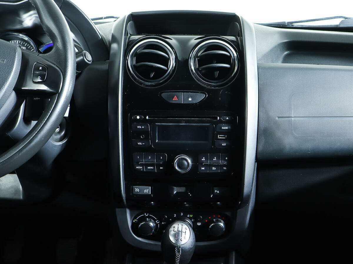 Renault Duster б/у, 2016, Механическая. Фото: #10