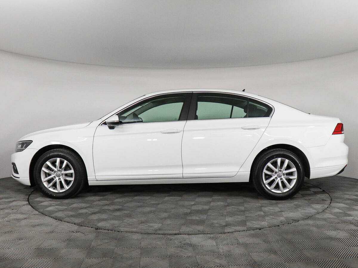 Volkswagen Passat б/у, 2020, Роботизированная. Фото: #7