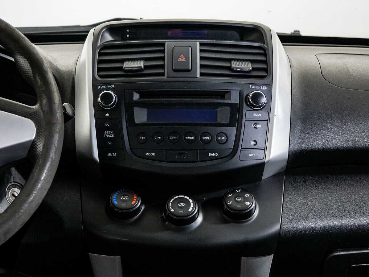 Лифан Икс60 б/у, 2013, Механическая. Фото: #12