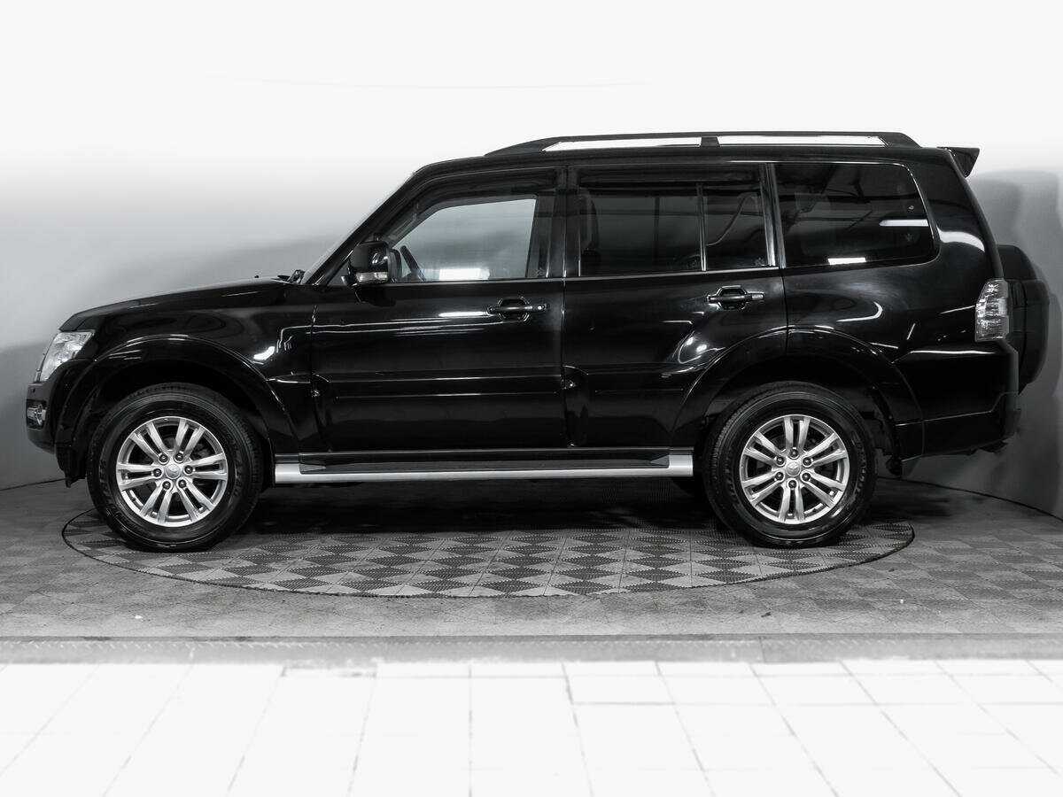 Mitsubishi Pajero б/у, 2017, Автоматическая. Фото: #7