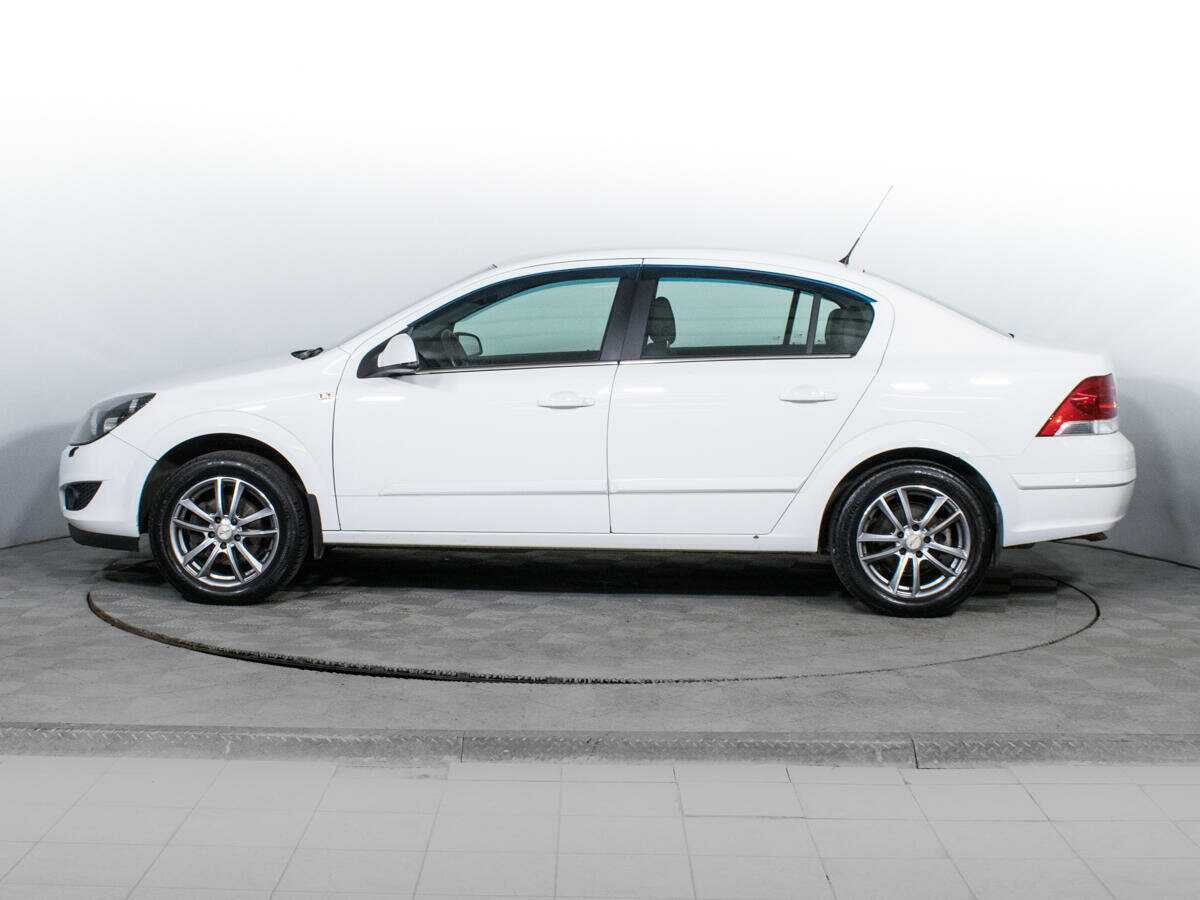 Опель Астра б/у, 2014, Механическая. Фото: #7