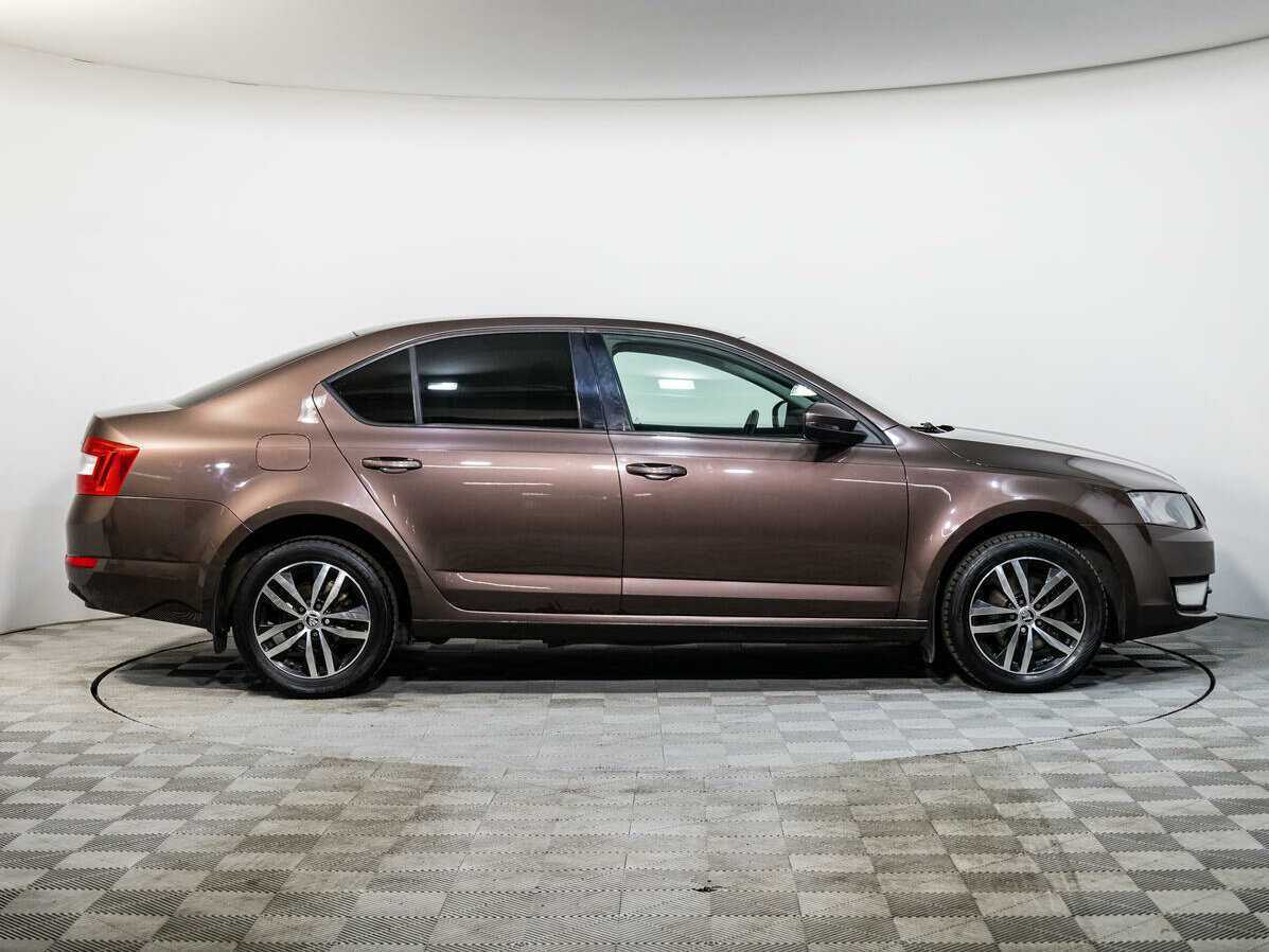 Skoda Octavia б/у, 2014, Механическая. Фото: #2